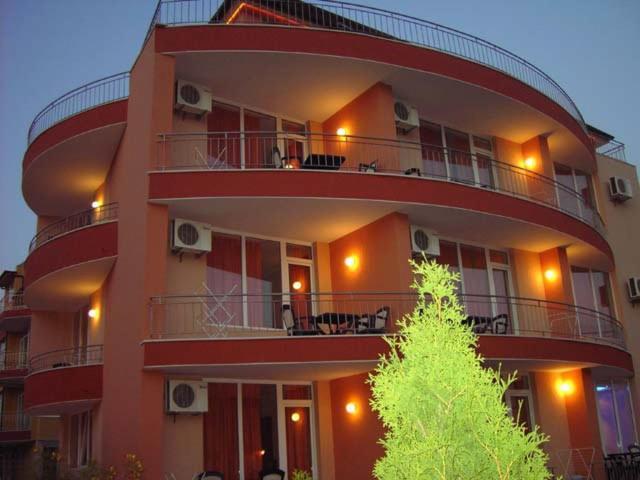 Family Hotel Deja Vu Rawda Zewnętrze zdjęcie